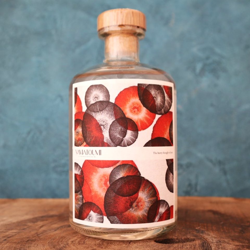 STRAWBERRYGIN 37% YAMATOUMI